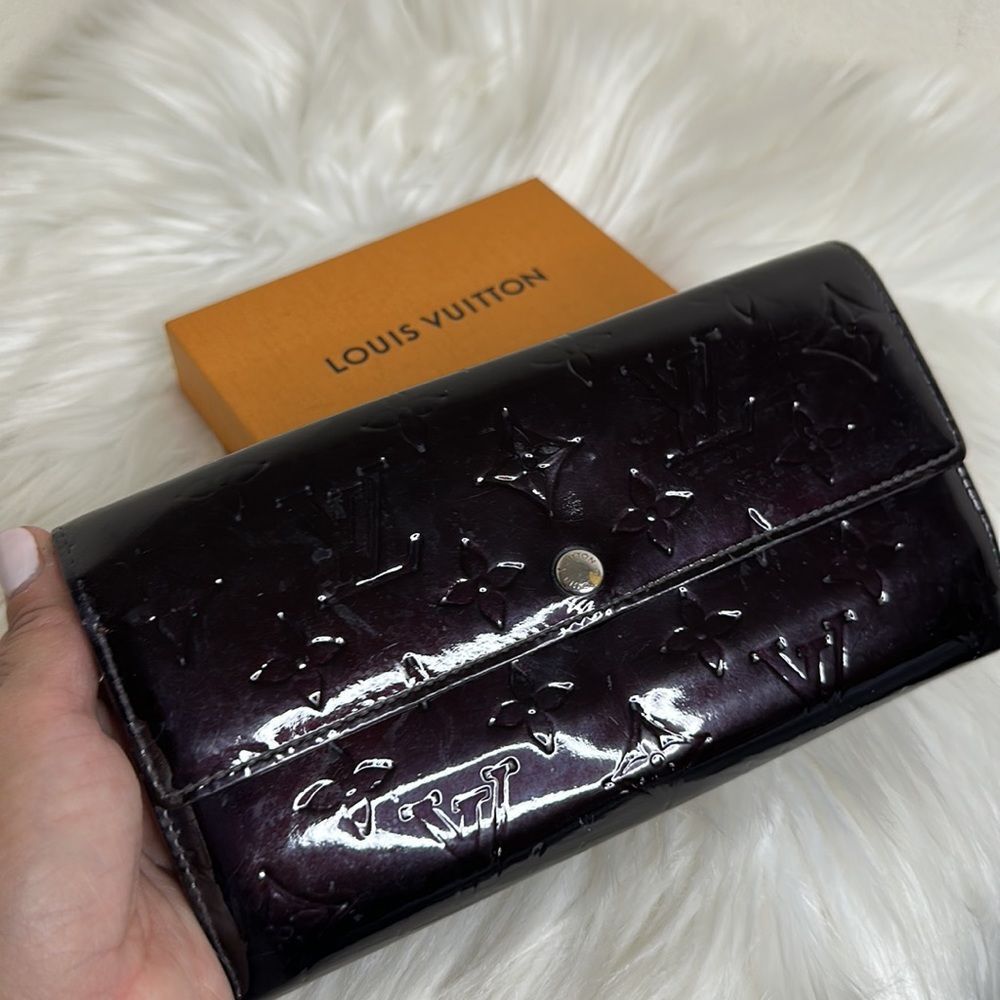 💯Authentic Louis Vuitton Vernis  Bifold Wallet🍀 - Picture 12 of 14